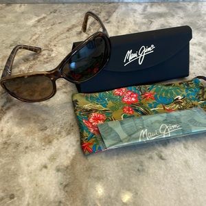 Maui Jim Pearl City MJ214-10 brown tortoise polarized sunglasses & accessories.